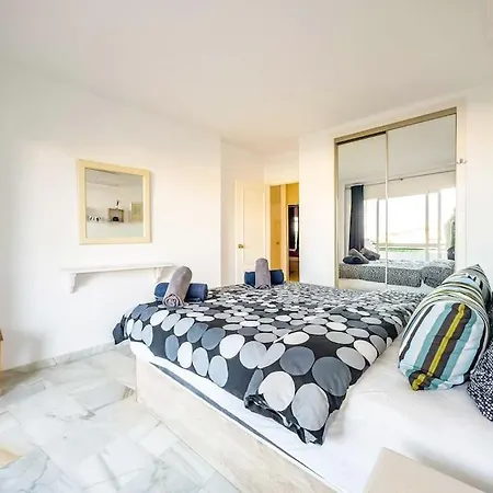 97-townhouse With Roof Terrace & Views, * Marbella