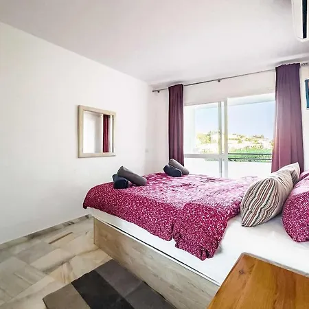 97-townhouse With Roof Terrace & Views, Apartment